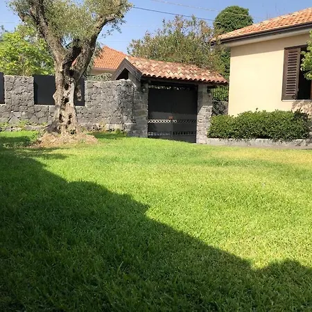 Casa Di Paco A Nicolosi Villa *